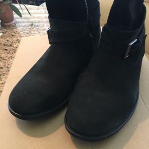 Genuine black suede, fur lined UGGS ~ 7 1:/2 ~ EUC